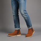 Men's suede Chelsea boots with lightweight rubber sole