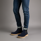Men's suede Chelsea boots with lightweight rubber sole